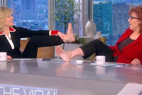 ‘The View’ Hosts Compare Bare Feet, Wiki.